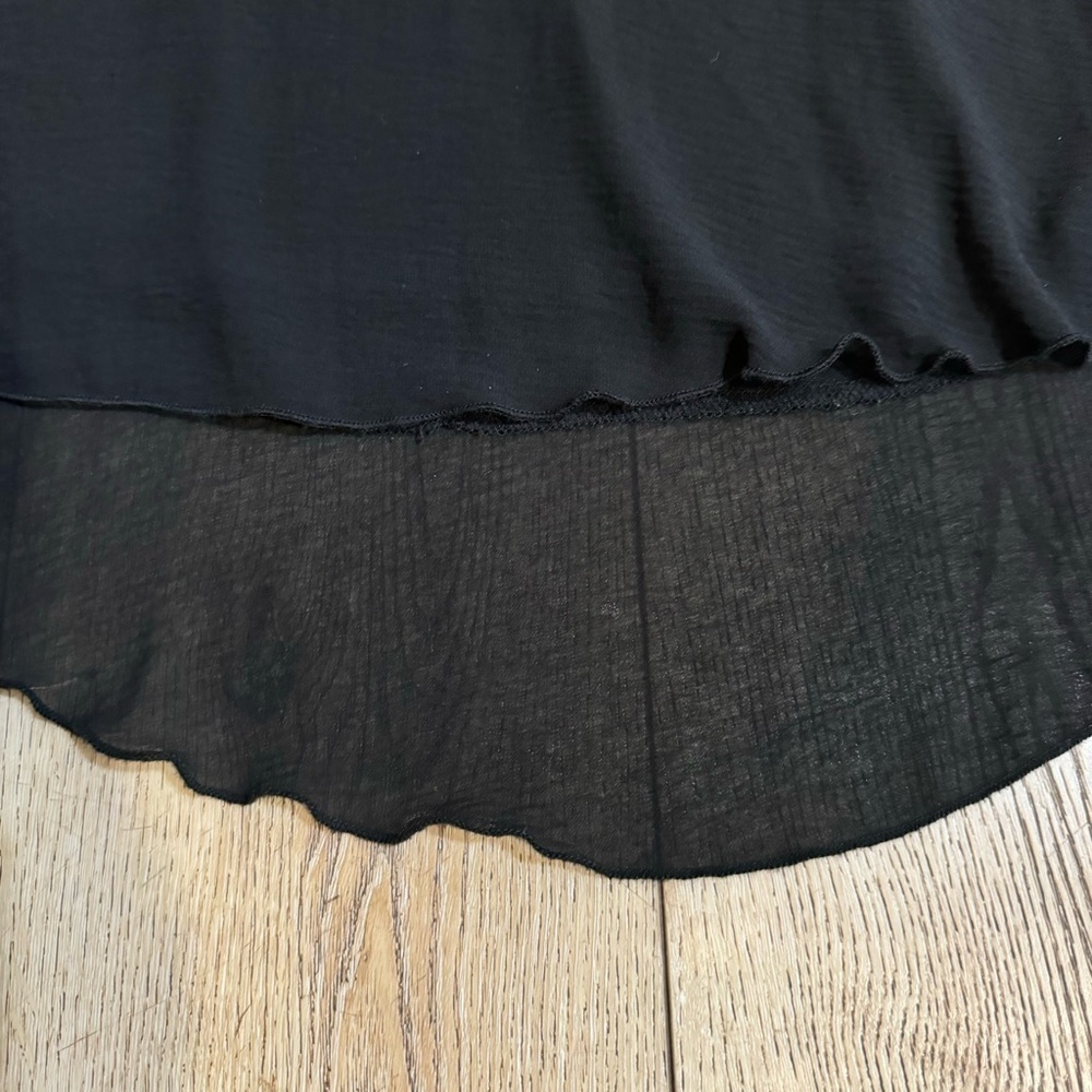 Urban Episode black sleeveless tank V neck blouse, high low hem, fully lined, M - Picture 10 of 10